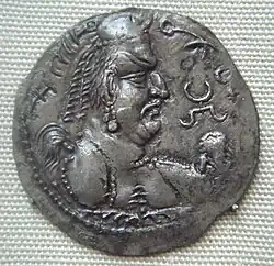 Silver drachm of Khingila (mature portrait), Bactrian legend: χιγγιλο αλχοννο "Khiggilo Alchono".[Note 7]